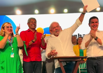 Lula chega à Bahia para inaugurar obras concluídas pelo governo Bolsonaro
