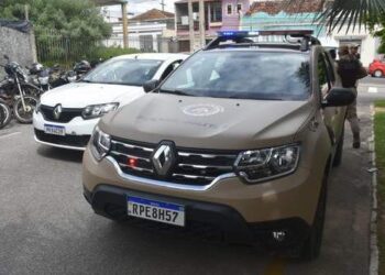 Adolescente é apreendido após confessar matar rival a tiros por disputa do tráfico de drogas