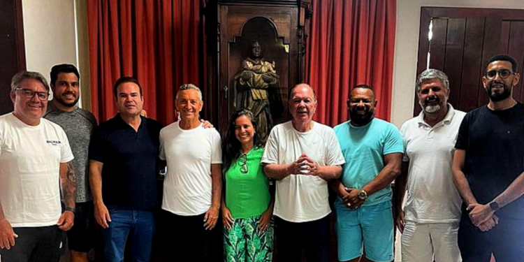As principais lideranças políticas de Lauro de Freitas se unem para debater um projeto local e RMS
