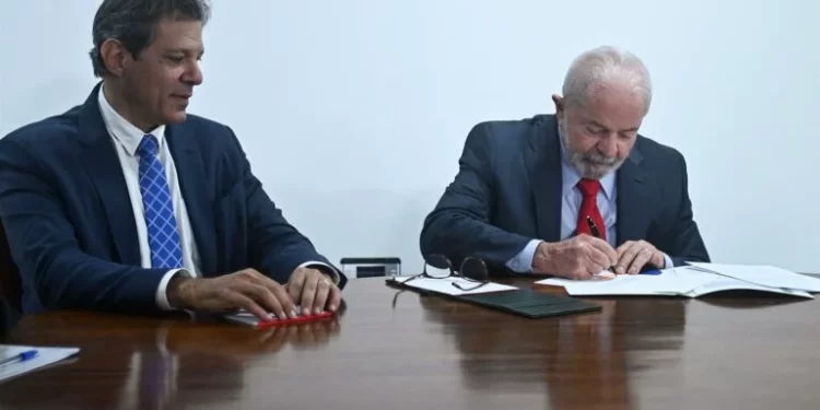 Governo Lula pretende voltar com a cobrança do seguro DPVAT