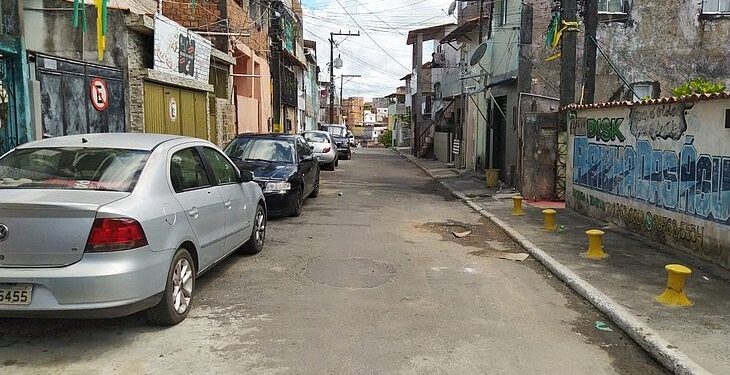 Dez pessoas foram baleadas em festa paredão no bairro Tancredo Neves