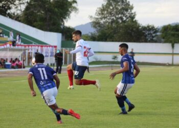 Itabuna vence Bahia em primeiro jogo da semifinal do Baianão