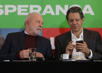 É o fim! Haddad copia modelo econômico falido da Argentina e espera que dê certo