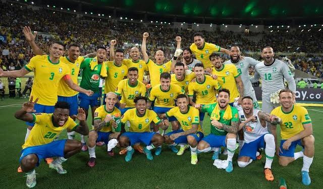 Conmebol define tabela das Eliminatórias da Copa de 2026; Brasil estreia em casa contra Bolívia