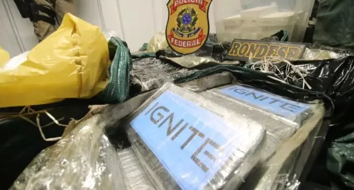 Polícia apreende R$ 30 milhões em cocaína no bairro de Águas Claras, em Salvador