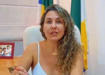 Câmara de Eunápolis instala CPI para apurar denúncias contra prefeita