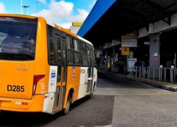 Com paralisação dos rodoviários, Salvador fica sem ônibus neste domingo