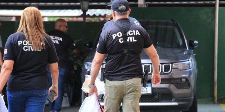 URGENTE! Homem é preso por suspeita de estuprar filhas de 4 e 8 anos