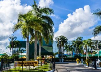 Candeias: Secretários x Vereadores