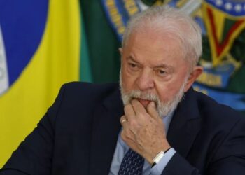 BOMBA: Lula libera R$ 9 bilhões do orçamento secreto que está proibido pelo STF