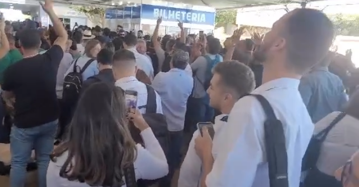 Recepção de Lula em Luís Eduardo Magalhães: “ladrão, ladrão”