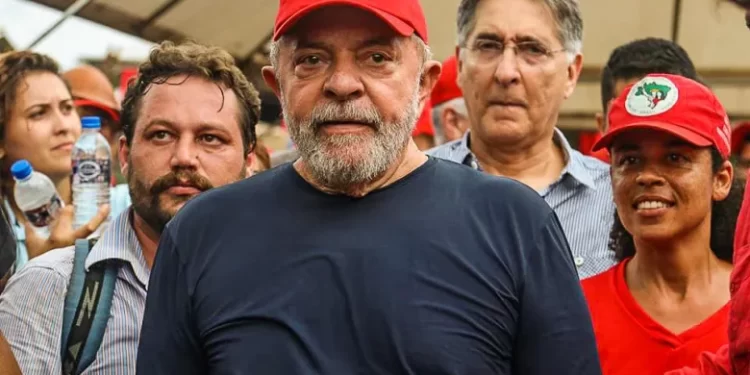 Somente 37% da população aprova o Governo Lula, aponta pesquisa IPEC