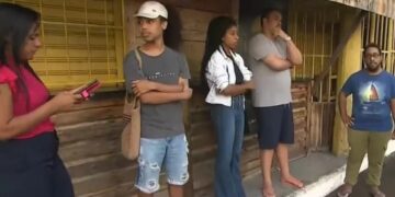 Alunos da Ufba que moram em Simões Filho reclamam da falta de transporte