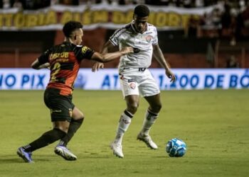 Vitória vence o Sport na Ilha e assume a liderança da Série B