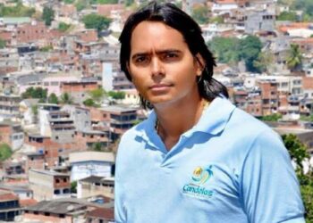 Vereadores de Candeias vão arquivar projeto do prefeito que quer homenagear bandido