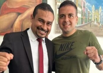 Se arrependeu? Após repercussão negativa, vereador apaga post ao lado de Marcelo Castro