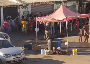 Homem é assassinado com diversos tiros no Centro de Candeias