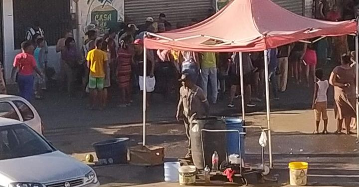 Homem é assassinado com diversos tiros no Centro de Candeias