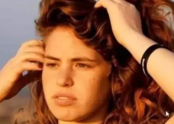 Mulher israelense salva comunidade inteira e mata 25 terroristas do Hamas