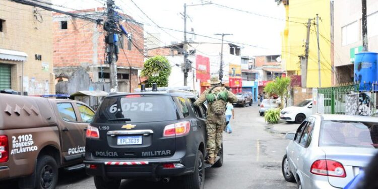 ‘Bonde’ é avistado no Alto da Pombas e um suspeito não resiste a confronto com a polícia