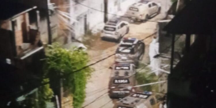 Criança de 10 anos é baleada durante tiroteio em Salvador