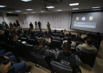 Polícia faz operação de combate à facção criminosa no Nordeste de Amaralina