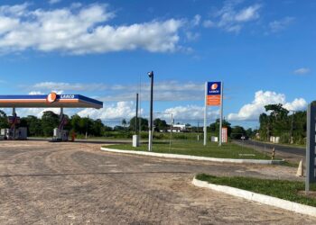 BOMBA! Assessor de vereador com salário de R$ 3,5 mil compra posto de gasolina avaliado em milhões