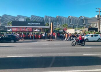 Região Metropolitana de Salvador amanhece sem ônibus nesta quarta-feira