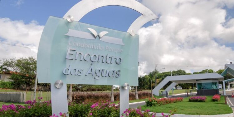 EXCLUSIVO! Moradores denunciam irregularidades em administração de famoso condomínio de luxo em Lauro de Freitas