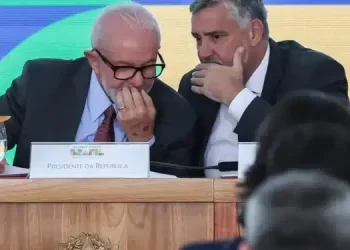 Lula gastará R$ 200 milhões com publicidade para tentar conter crise