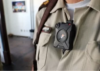 PM inicia uso de câmeras em fardas nesta terça (7); saiba em quais unidades