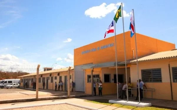 Governo Jerônimo já gastou R$ 26 milhões com empresa responsável por presídio que teve sete fugas