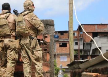 Guerra no Subúrbio: Nova operação policial é deflagrada no bairro do Rio Sena nesta sexta (3)