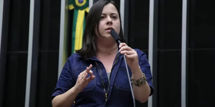 É falso que PL 1904/2024 defende estupradores; entenda