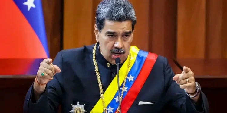 MST e militantes de esquerda brasileiros comemoram vitória do ditador Nicolás Maduro