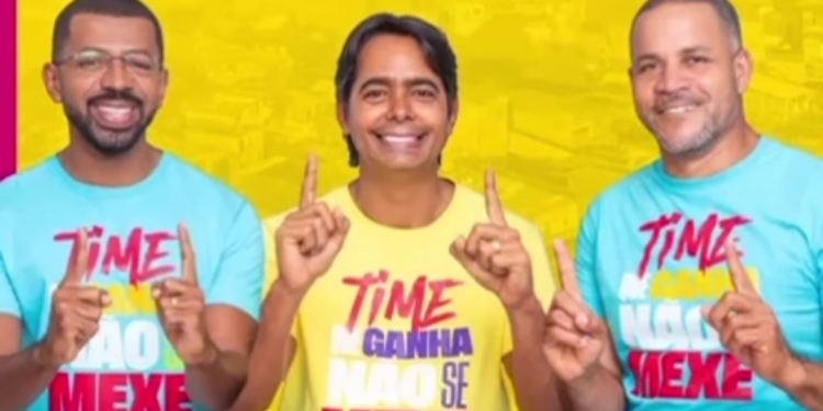 Candeias: primeiro adesivaço de Eriton Ramos aconteceu nesta sexta (16)