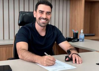 Prefeito reeleito de Luís Eduardo Magalhães tenta se aproximar do governo do PT