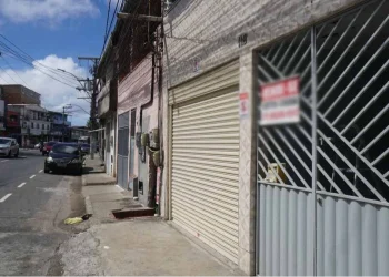 Facções limitam uso de celular em bairros e promovem espancamentos em Salvador