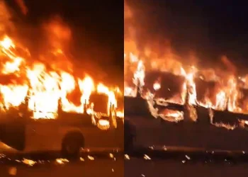 Ônibus é incendiado por criminosos em Sussuarana
