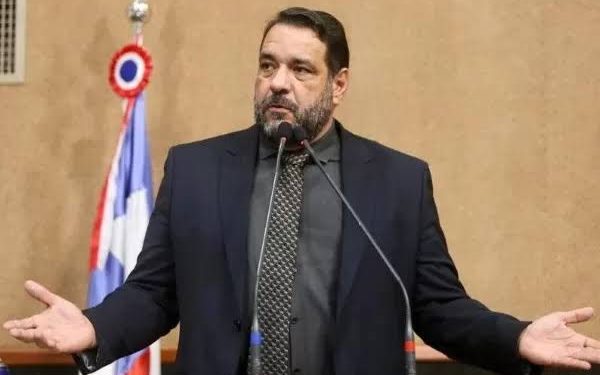 ‘Está explicado o porquê dos empréstimos’, diz Sanches sobre déficit em orçamento