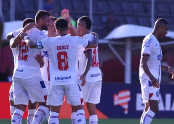 No Barradão, Bahia vence o Barcelona de Ilhéus pelo Campeonato Baiano