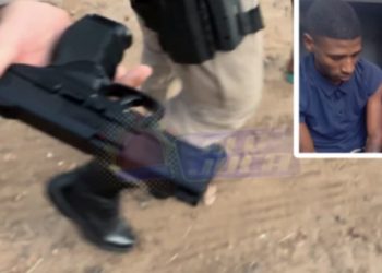 Dupla é presa após assaltar idosas no Caminho das Árvores, em Salvador