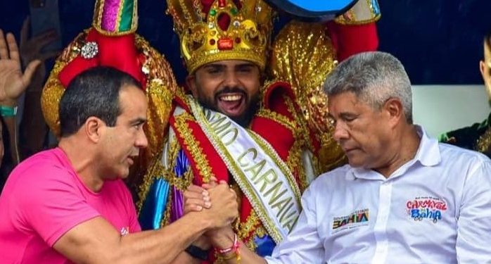 Prefeito e Governador acompanham abertura de carnaval do Campo Grande
