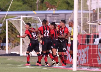 Vitória vence o Jequié e garante a classificação para a semifinal do Campeonato Baiano