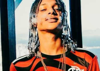 Oruam é preso em flagrante após polícia encontrar foragido da Justiça na casa dele