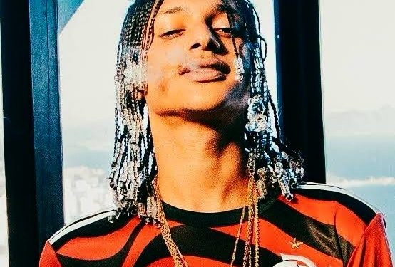 Oruam é preso em flagrante após polícia encontrar foragido da Justiça na casa dele