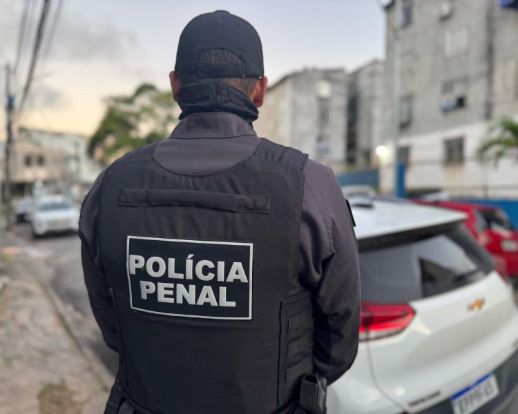 Policial penal alvo da segunda fase da ‘Operação Falta Grave’ é afastado pela Justiça a pedido do MPBA