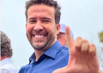 Deputado Janones confessa rachadinha e promete devolver R$ 131 mil