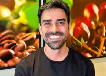 Prefeito que se passa como ‘conservador’ tenta se aproximar de Jerônimo e Lula