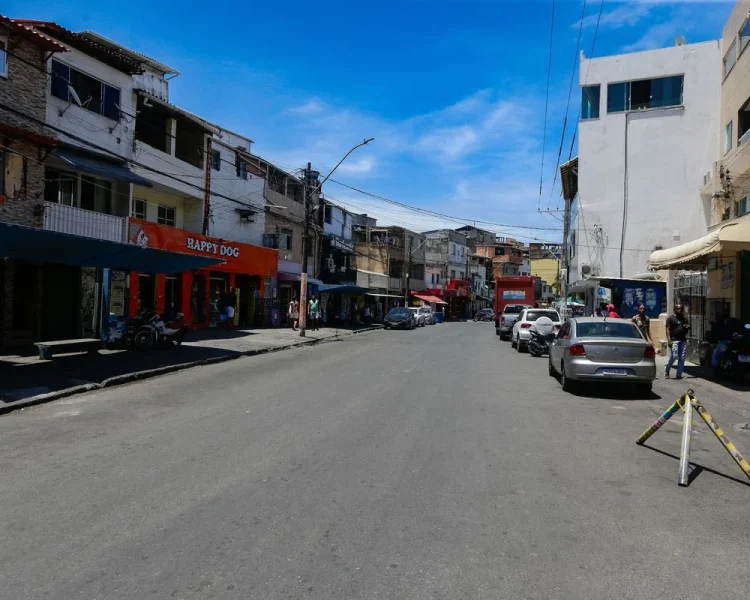 Nordeste de Amaralina e Vale das Pedrinhas amanhecem sem ônibus após confrontos